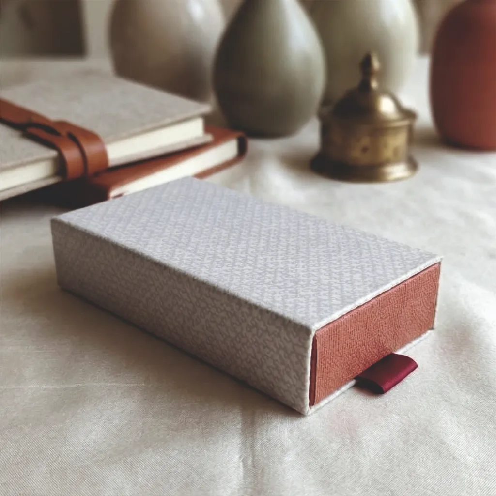 Slider Box — Jewellery & Perfume S1